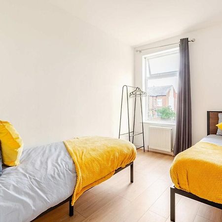 2 Min Walk Etihad Stadium & Coop Arena - 3Br, Free Parking Manchester Exterior photo