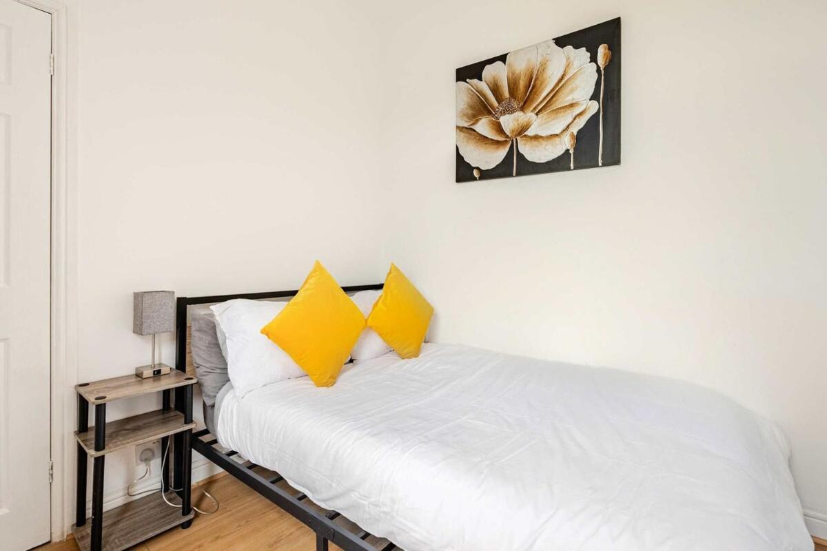2 Min Walk Etihad Stadium & Coop Arena - 3Br, Free Parking Manchester Exterior photo
